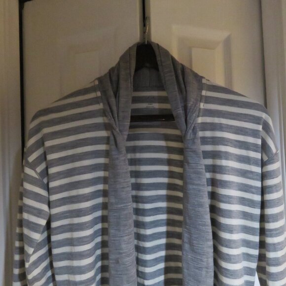 ICEBREAKER 100% Wool Villa Wrap Open Front Cardigan Metro Snow Stripe Outdoor S - Picture 3 of 11
